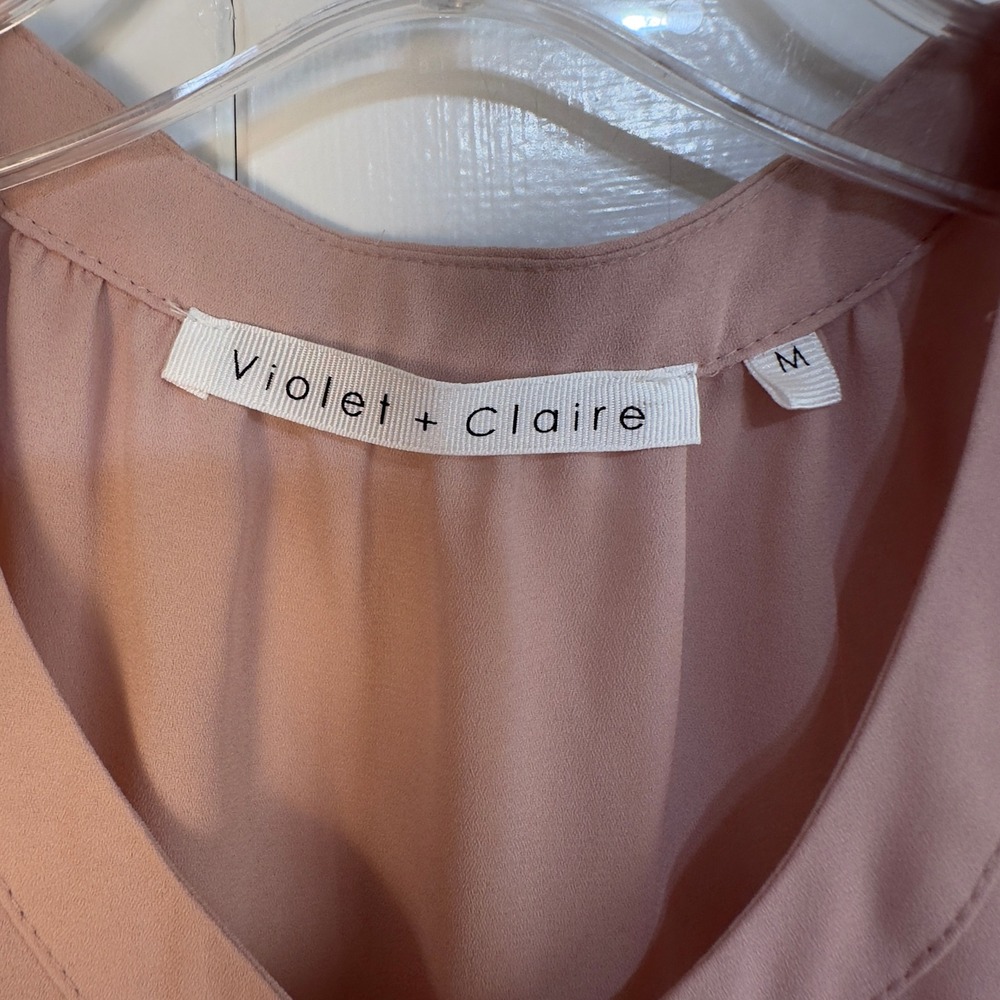 Violet +‎ Claire Top Sleeveless Ruffle Front Blouse Hi Low Hem VNeck Pink Size M - Picture 4 of 5